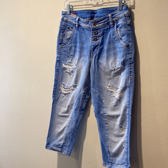 88 jeans capri Women’s ripped pants, size 24 - Picture 2 of 10